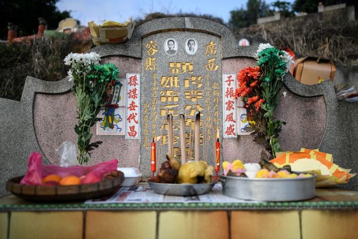 Honoring the Deceased: What to Expect in a Buddhist Funeral Ceremony